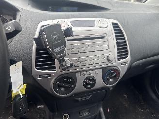 Hyundai I-20 1.2  I- Motion picture 6