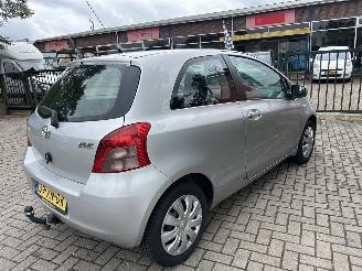Toyota Yaris 1.3 VVTI SOL picture 4