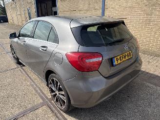 damaged passenger cars Mercedes A-klasse 180 Ambition 2013/3