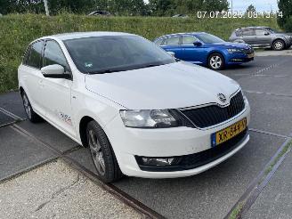 Skoda Rapid 1.0 TSI picture 2