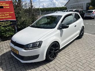 krockskadad bil auto Volkswagen Polo 1.2 EASYLINE 2011/9