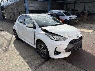 Toyota Yaris 1.5 Hybrid Dynamic picture 2