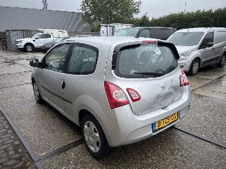 Renault Twingo 10.2 16V  PARISIENNE picture 2