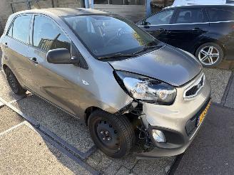 Kia Picanto 1.0 CVVT ISG  Airco picture 4