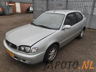 Toyota Corolla Corolla (EB/WZ/CD), Hatchback, 2000 / 2002 1.6 16V VVT-i picture 1