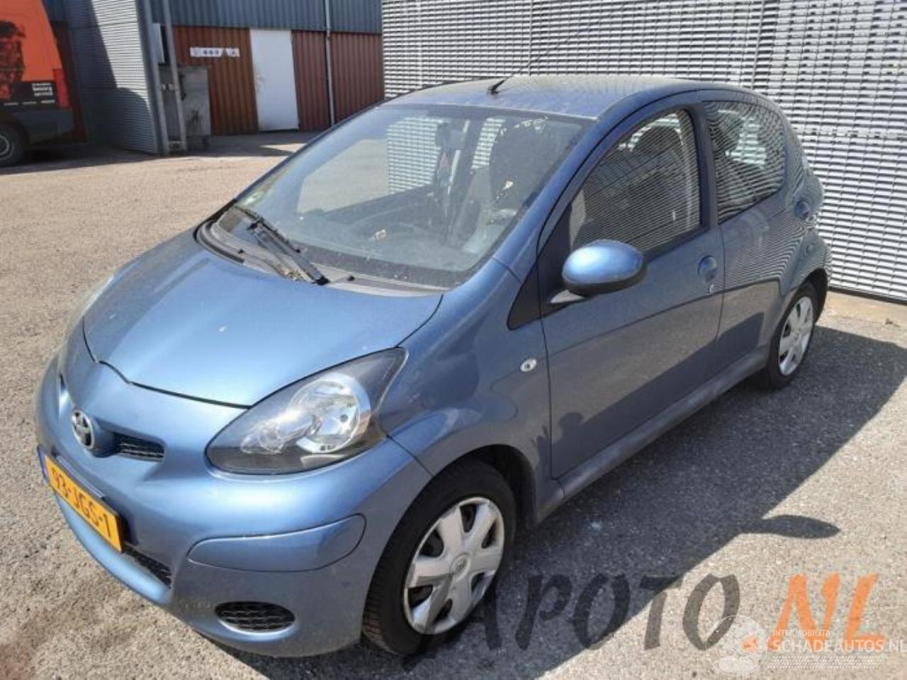 Toyota Aygo Aygo (B10), Hatchback, 2005 / 2014 1.0 12V VVT-i