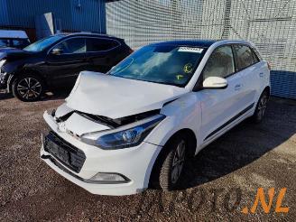 Salvage car Hyundai I-20 i20 (GBB), Hatchback, 2014 / 2020 1.0 T-GDI 120 12V 2016/5
