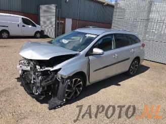 Auto da rottamare Toyota Auris Auris Touring Sports (E18), Combi, 2013 / 2018 1.2 T 16V 2015/11