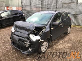 Uttjänta bilar auto Mitsubishi Space-star Space Star (A0), Hatchback, 2012 1.0 12V 2015/2