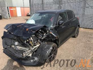 Auto da rottamare Suzuki Swift Swift (ZC/ZD), Hatchback 5-drs, 2017 1.2 Dual Jet 16V 2018/11