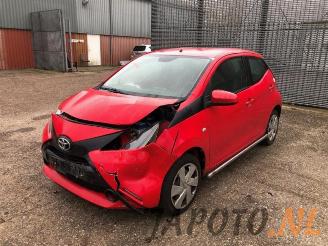 Coche siniestrado Toyota Aygo Aygo (B40), Hatchback, 2014 1.0 12V VVT-i 2014/10