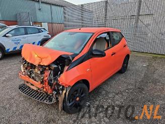 Vrakbiler auto Toyota Aygo Aygo (B40), Hatchback, 2014 1.0 12V VVT-i 2014/10