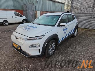 Vrakbiler auto Hyundai Kona Kona (OS), SUV, 2017 / 2023 64 kWh 2020/12