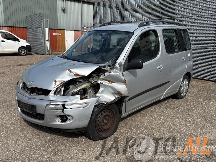 Toyota Yaris-verso Yaris Verso (P2), MPV, 1999 / 2005 1.3 16V