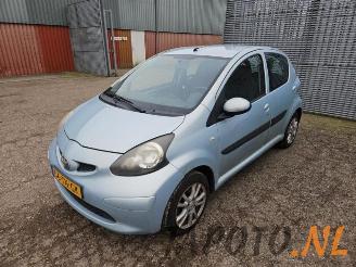 Uttjänta bilar auto Toyota Aygo Aygo (B10), Hatchback, 2005 / 2014 1.0 12V VVT-i 2006/11