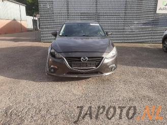 Mazda 3 3 (BM/BN), Sedan, 2013 / 2019 2.2 SkyActiv-D 150 16V picture 8