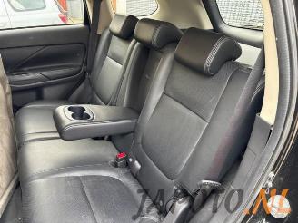 Mitsubishi Outlander Outlander (GF/GG), SUV, 2012 / 2022 2.0 16V PHEV 4x4 picture 11