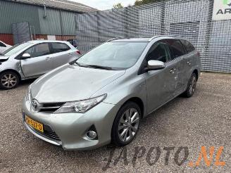 disassembly passenger cars Toyota Auris Auris Touring Sports (E18), Combi, 2013 / 2018 1.8 16V Hybrid 2014/11