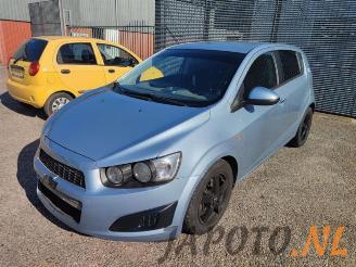 Coche siniestrado Chevrolet Aveo Aveo, Hatchback, 2011 / 2015 1.3 D 16V 2012/5