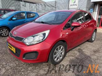Salvage car Kia Rio Rio III (UB), Hatchback, 2011 / 2017 1.2 CVVT 16V 2013/4