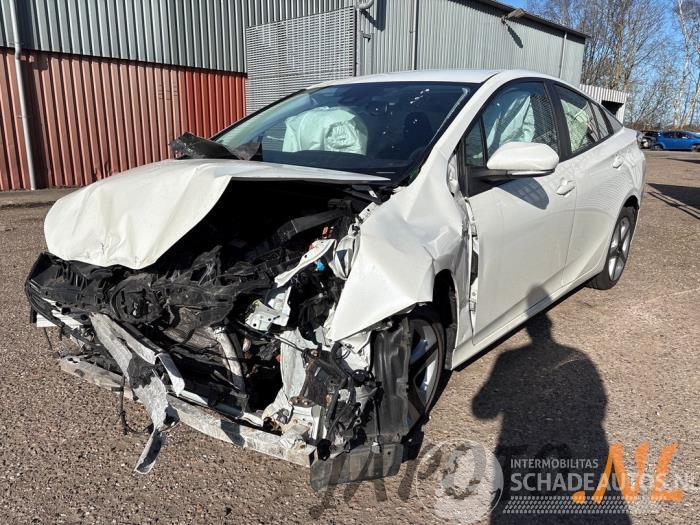 Toyota Prius Prius (ZVW5), Hatchback, 2015 / 2022 1.8 16V Hybrid