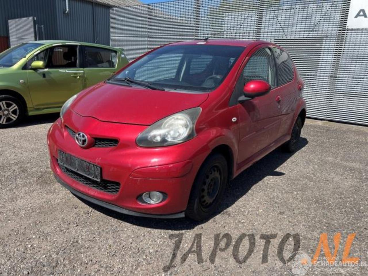 Toyota Aygo Aygo (B10), Hatchback, 2005 / 2014 1.0 12V VVT-i