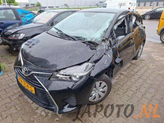Uttjänta bilar auto Toyota Yaris Yaris III (P13), Hatchback, 2010 / 2020 1.0 12V VVT-i 2016/11