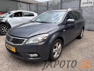 demontáž osobní automobily Kia Cee d Cee'd Sporty Wagon (EDF), Combi, 2007 / 2012 1.4 16V 2010/6