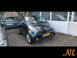 Vrakbiler auto Toyota iQ iQ, Hatchback 3-drs, 2009 / 2015 1.0 12V VVT-i 2009/9