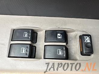 Daihatsu Sirion Sirion 2 (M3), Hatchback, 2005 1.0 12V DVVT picture 30