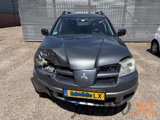 Mitsubishi Outlander Outlander (CU), SUV, 2001 / 2007 2.0 16V 4x2 picture 12