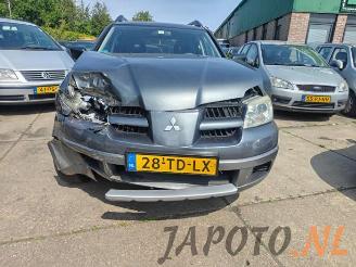 Mitsubishi Outlander Outlander (CU), SUV, 2001 / 2007 2.0 16V 4x2 picture 4