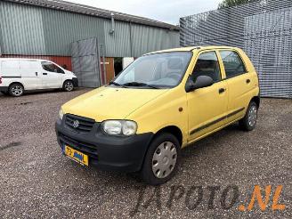 skadebil auto Suzuki Alto Alto (RF410), Hatchback, 2002 / 2008 1.1 16V 2002/3