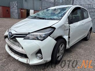 demontáž osobní automobily Toyota Yaris Yaris III (P13), Hatchback, 2010 / 2020 1.5 16V Hybrid 2015/2