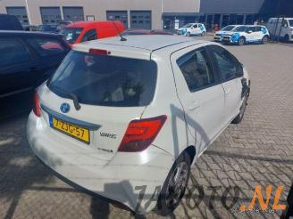 Toyota Yaris Yaris III (P13), Hatchback, 2010 / 2020 1.5 16V Hybrid picture 3