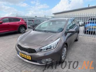 Kia Cee d Cee'd Sportswagon (JDC5), Combi, 2012 / 2018 1.6 GDI 16V picture 2