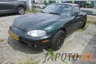 krockskadad bil motor Mazda MX-5 MX-5 (NB18/35/8C), Cabrio, 1998 / 2005 1.8i 16V 2000/6