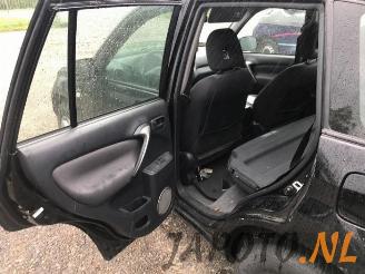 Toyota Rav-4 RAV4 (A2), Terreinwagen, 2000 / 2005 1.8 16V VVT-i 4x2 picture 16