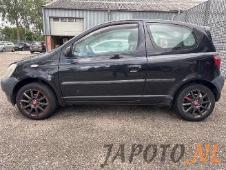 Toyota Yaris Yaris (P1), Hatchback, 1999 / 2005 1.0 16V VVT-i picture 2