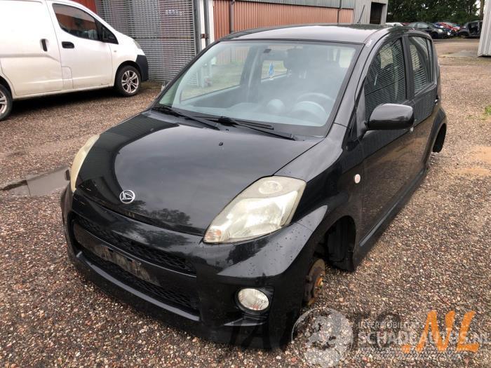 Daihatsu Sirion Sirion 2 (M3), Hatchback, 2005 1.3 16V DVVT