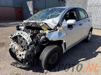 Uttjänta bilar auto Toyota Yaris Yaris II (P9), Hatchback, 2005 / 2014 1.3 16V VVT-i 2006/3