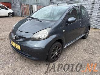Uttjänta bilar auto Toyota Aygo Aygo (B10), Hatchback, 2005 / 2014 1.0 12V VVT-i 2006/8