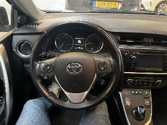 Toyota Auris 1.8 Hybrid Executive Pano VOL! picture 26