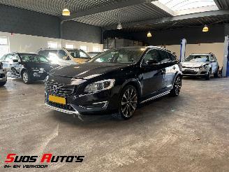 Vaurioauto  passenger cars Volvo V-60 2.4 D6 Twin Engine R-Design NL NAP! 2015/5