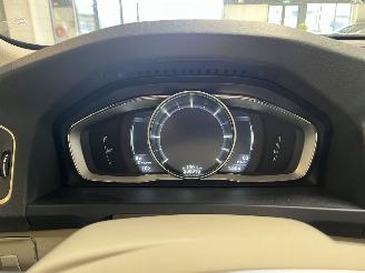 Volvo V-60 2.4 D6 Twin Engine R-Design NL NAP! picture 20