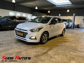 Schadeauto Hyundai I-20 1.2 65.000 2020/9