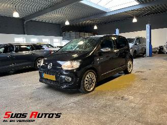 Vaurioauto  passenger cars Volkswagen Up! 1.0 high up! BlueMotion NAP! 2013/6