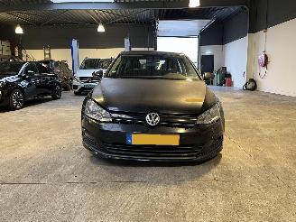 Volkswagen Golf 1.6 TDI Trendline Plus BlueMotion picture 8