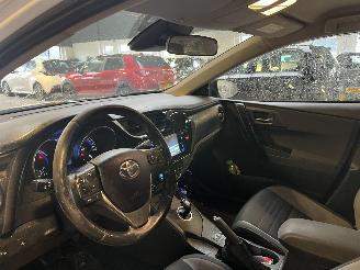 Toyota Auris Touring Sports 1.8 Hybrid picture 15