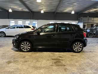 Volkswagen Polo 1.2 TSI Comfortline NAP! picture 2